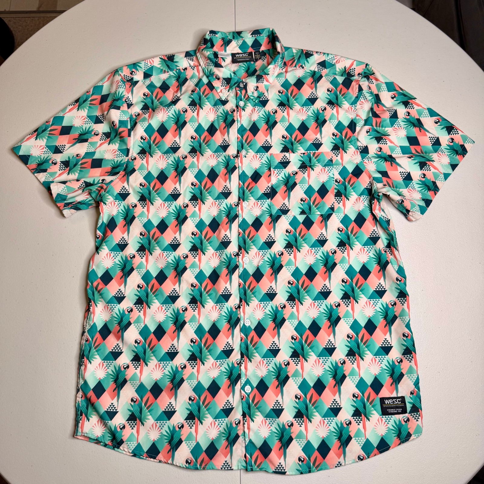 Wesc Mens Large Parrot Geometric Print Short Sleeve Button Down Shirt Teal Coral